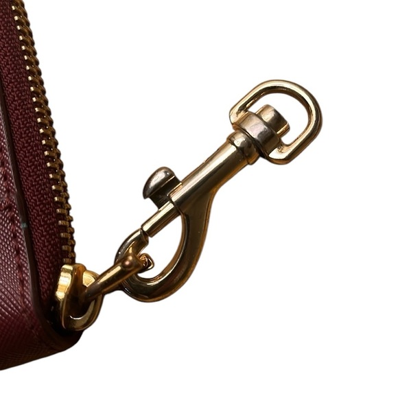 Marc Jacobs Leather Pomegranate Zip Wallet/ Keychain - Picture 6 of 7
